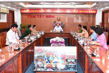 Quyết tâm tháo gỡ cảnh báo thẻ vàng của EC