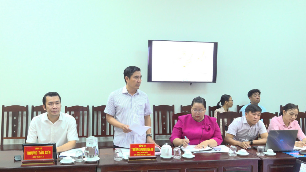 Chủ tịch UBND tỉnh Nguyễn Văn Út chủ trì hội nghị tháo gỡ khó khăn cho xã Hậu Nghĩa