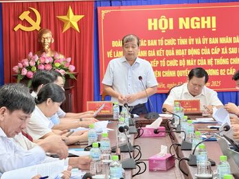 Đoàn công tác Ban Tổ chức Tỉnh uỷ và UBND tỉnh làm việc với các xã về kết quả thực hiện mô hình chính quyền địa phương 2 cấp