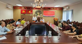 Xã Hậu Nghĩa bàn giải pháp duy trì và phát triển nghề truyền thống đan lát mây tre