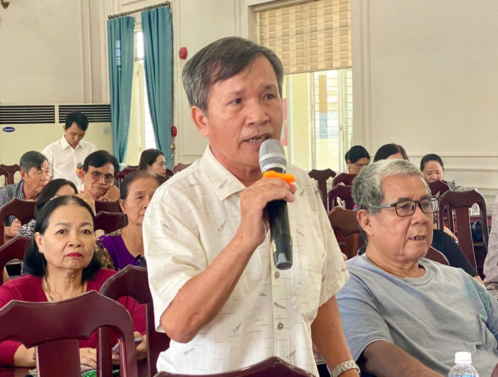 Cử tri phường Tân Ninh kiến nghị nhiều vấn đề về trật tự đô thị, hạ tầng giao thông