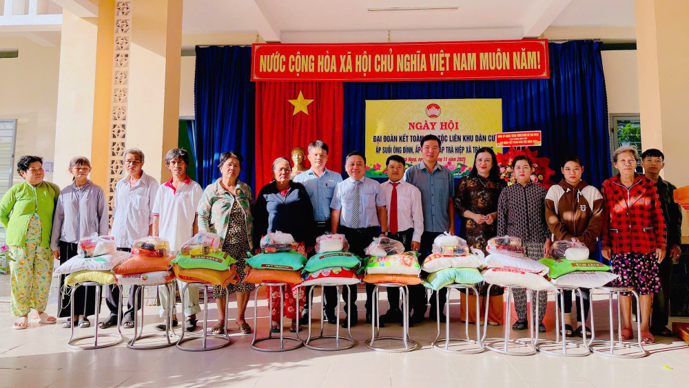 Xã Trà Vong tổ chức Ngày hội Đại đoàn kết toàn dân tộc năm 2025
