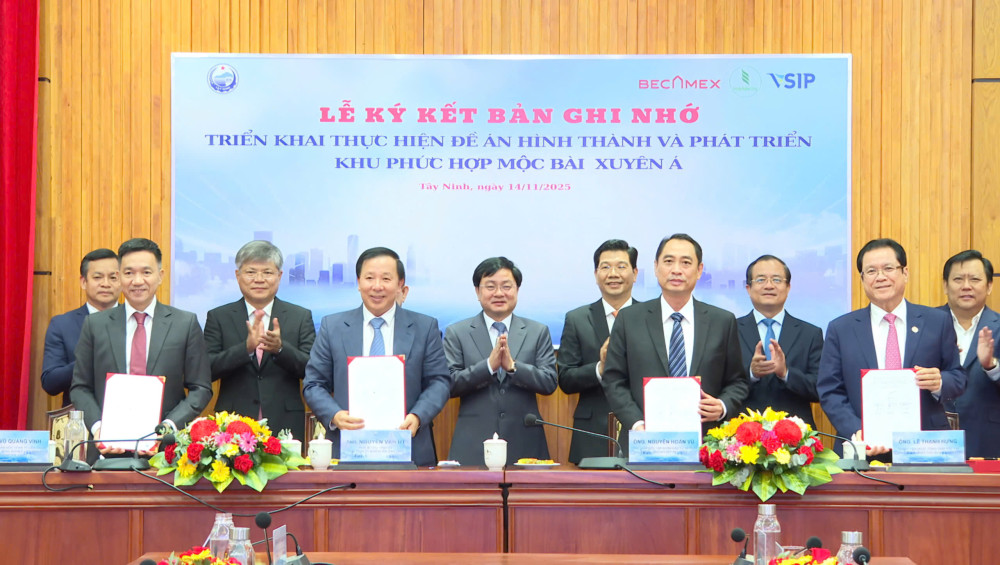 UBND tỉnh Tây Ninh và Liên danh Becamex – VSIP – VRG ký kết ghi nhớ hợp tác Thực hiện ký kết Bản ghi nhớ giữa UBND tỉnh và Liên danh nhà Đầu tư