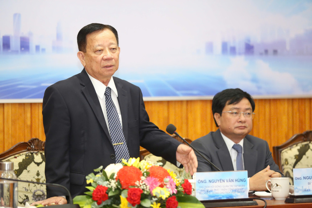 UBND tỉnh Tây Ninh và Liên danh Becamex – VSIP – VRG ký kết ghi nhớ hợp tác Chủ tịch Hội đồng quản trị Tập đoàn Đầu tư và Phát triển Công nghiệp Becamex– Đồng Chủ tịch VSIP Group Nguyễn Văn Hùng phát biểu tại buổi lễ