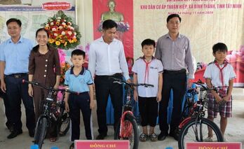 Ấp Thuận Hiệp, xã Bình Thành tổ chức Ngày hội Đại đoàn kết toàn dân tộc năm 2025