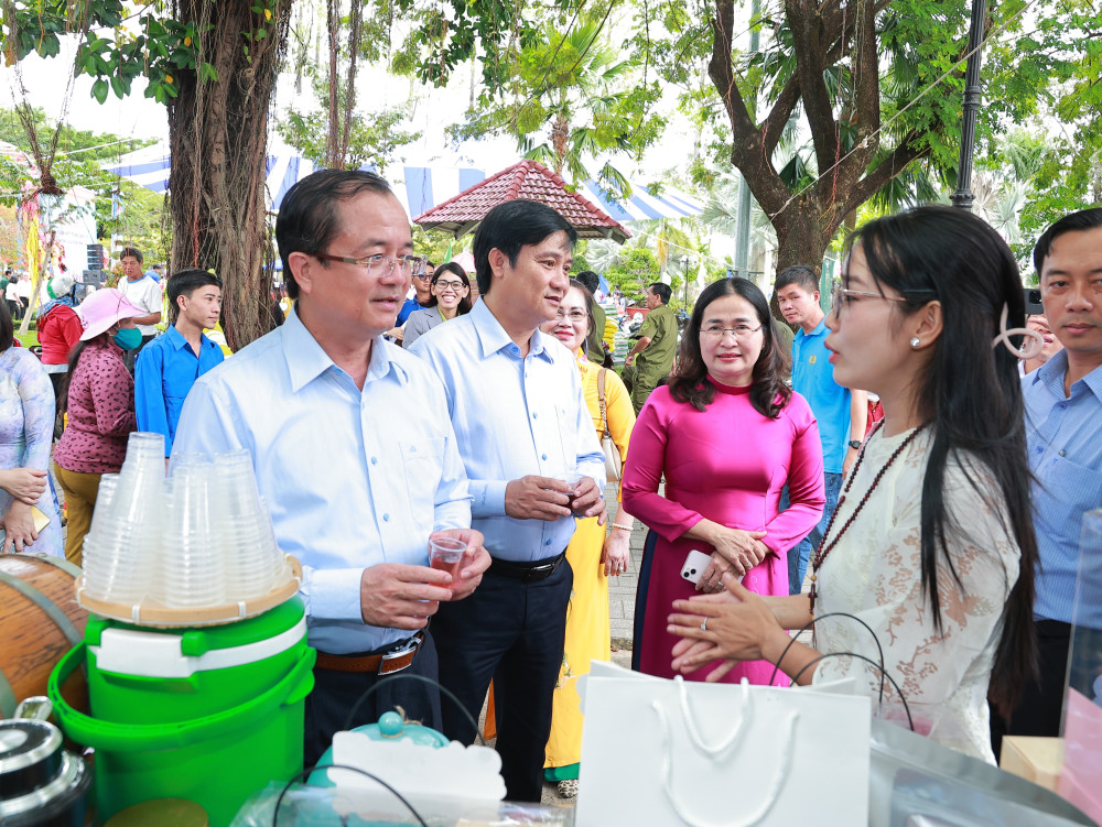 Xã Dương Minh Châu: Rộn ràng Ngày hội Đại đoàn kết toàn dân tộc