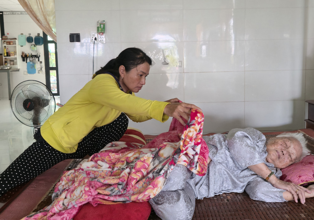 Thoát nghèo bằng nghị lực và 'điểm tựa' cộng đồng