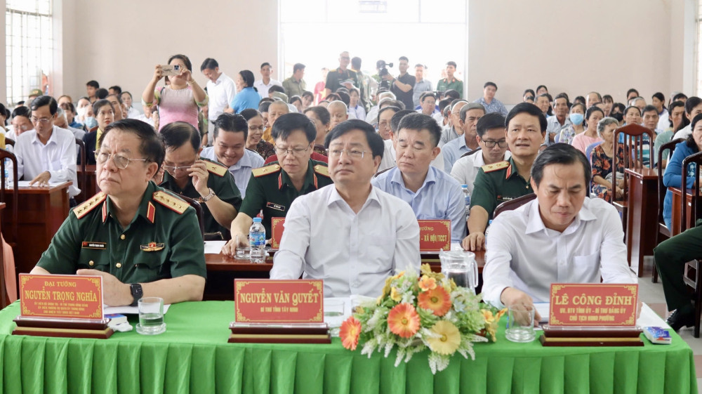 Đại tướng Nguyễn Trọng Nghĩa dự Ngày hội Đại đoàn kết toàn dân tộc tại tỉnh Tây Ninh