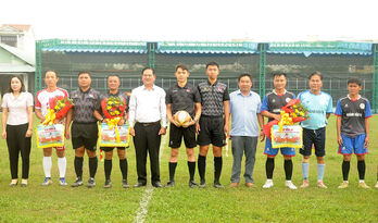 Khai mạc Giải bóng đá phường Khánh Hậu mở rộng năm 2025