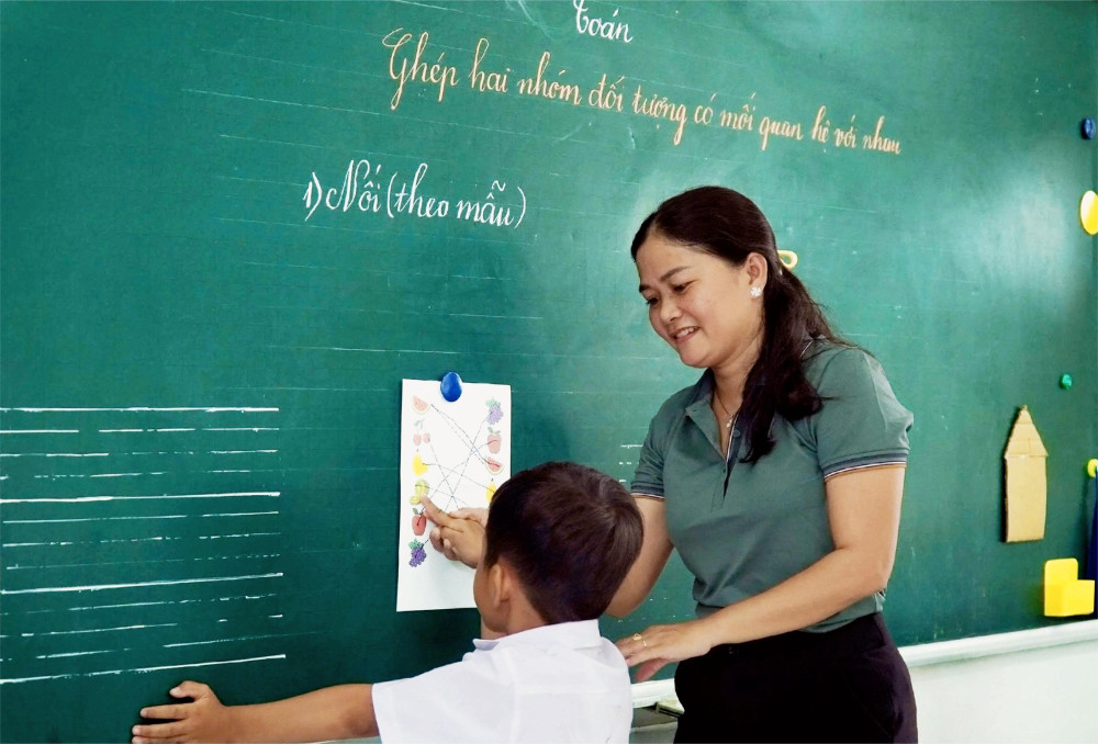 Gieo tình yêu thương cho những 'vầng trăng khuyết'