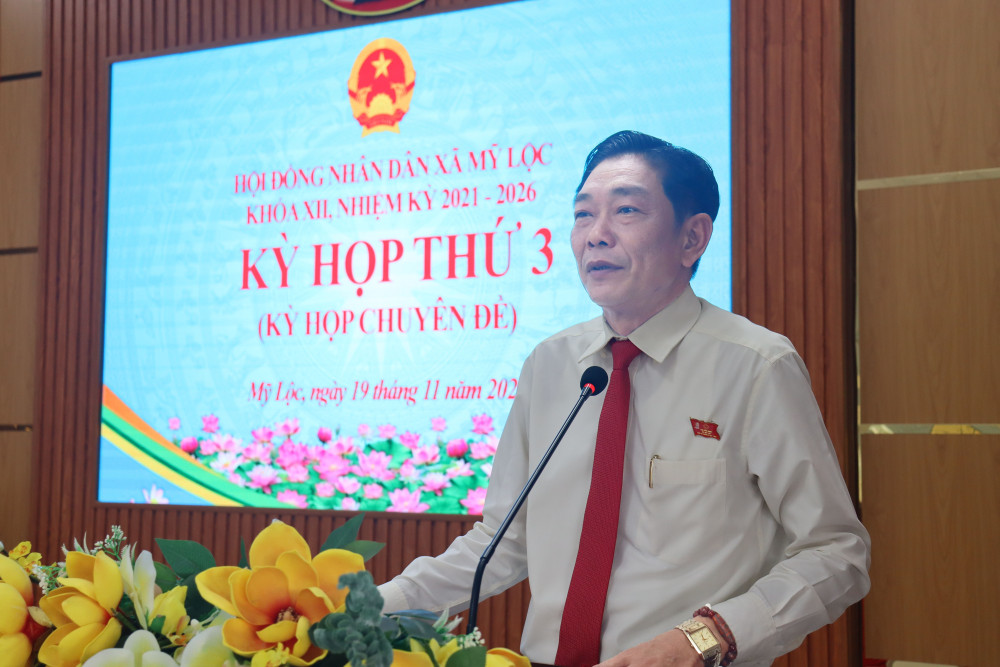 Kỳ họp thứ 3 HĐND xã Mỹ Lộc: Thông qua 8 nghị quyết