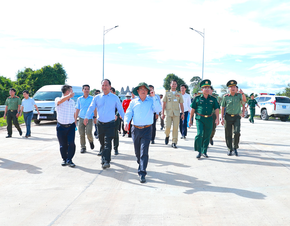 Thống nhất thời gian tổ chức Lễ khai trương Cửa khẩu quốc tế Tân Nam - Meun Chey