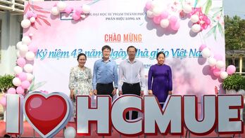 Phó Chủ tịch UBND tỉnh Tây Ninh Đoàn Trung Kiên chúc mừng Ngày Nhà giáo Việt Nam