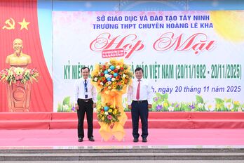 Lãnh đạo Sở Giáo dục và Đào tạo thăm, chúc mừng các trường nhân Ngày Nhà giáo Việt Nam 20/11