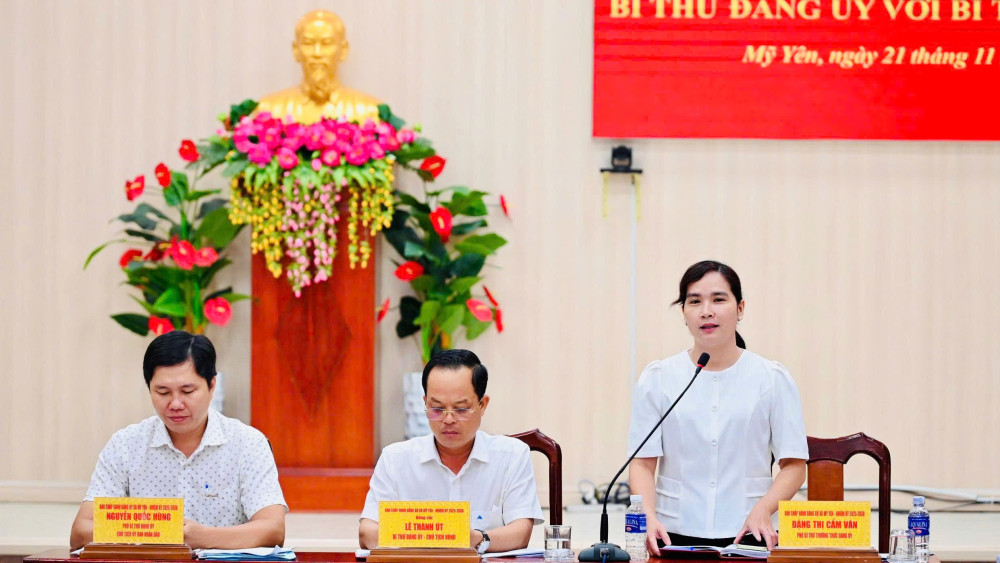 Xã Mỹ Yên: Bí thư Đảng ủy đối thoại với Bí thư Chi bộ các ấp