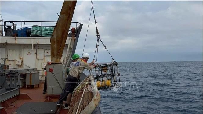 Vietnam, Russia cooperate in marine, continental shelf research