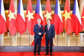 Chủ tịch Thượng viện Quốc hội CH Séc kết thúc chuyến thăm chính thức Việt Nam