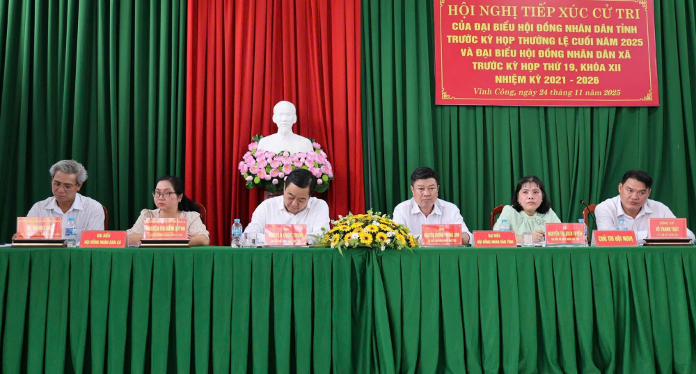 Cử tri xã Vĩnh Công kiến nghị về chế độ đối với người hoạt động không chuyên trách