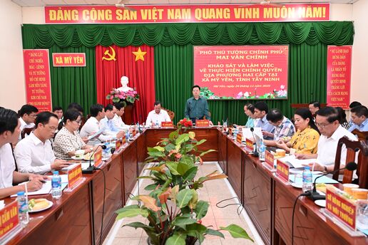Phó Thủ tướng Chính phủ Mai Văn Chính khảo sát việc vận hành chính quyền địa phương 2 cấp tại xã Lương Hòa và Mỹ Yên