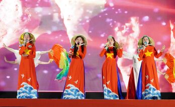 Chăm lo đời sống công nhân, lao động