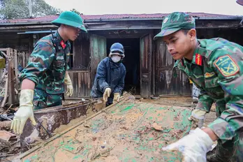 Thời tiết hôm nay 25/11: Miền Trung mưa giảm đáng kể, miền Bắc rét do đón thêm không khí lạnh