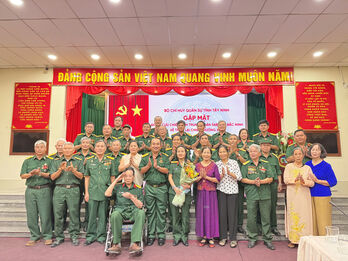 Đoàn Cựu chiến binh tỉnh Bắc Ninh thăm lại chiến trường xưa