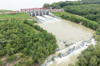 Hồ Dầu Tiếng xả nước chủ động ứng phó mưa lũ