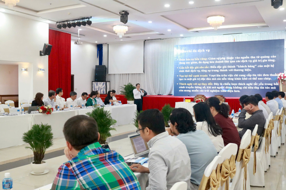 Nâng cao năng lực và tư duy trong quản lý tòa soạn hội tụ của cơ quan báo chí