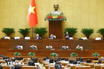 Quốc hội biểu quyết thông qua 4 dự thảo luật trong lĩnh vực pháp luật