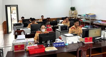 Nỗ lực rà soát, làm sạch dữ liệu đăng ký phương tiện, giấy phép lái xe