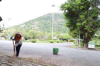 Ba Den Mountain National Tourist Area: Towards a green, clean environment