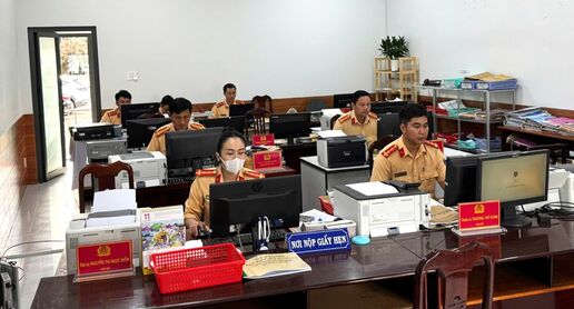 Nỗ lực rà soát, làm sạch dữ liệu đăng ký phương tiện, giấy phép lái xe