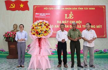 Xã Truông Mít ra mắt Chi hội Cựu Công an Nhân dân