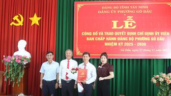 Phường Gò Dầu: Trao quyết định chỉ định Ủy viên Ban Chấp hành Đảng bộ phường