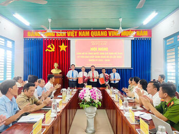 Xã Lộc Ninh công bố quyết định bổ sung Ban Chấp hành Đảng bộ xã