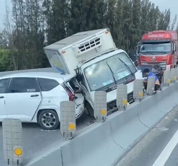 Tai nạn liên hoàn giữa 6 ô tô trên cao tốc TP.Hồ Chí Minh – Trung Lương