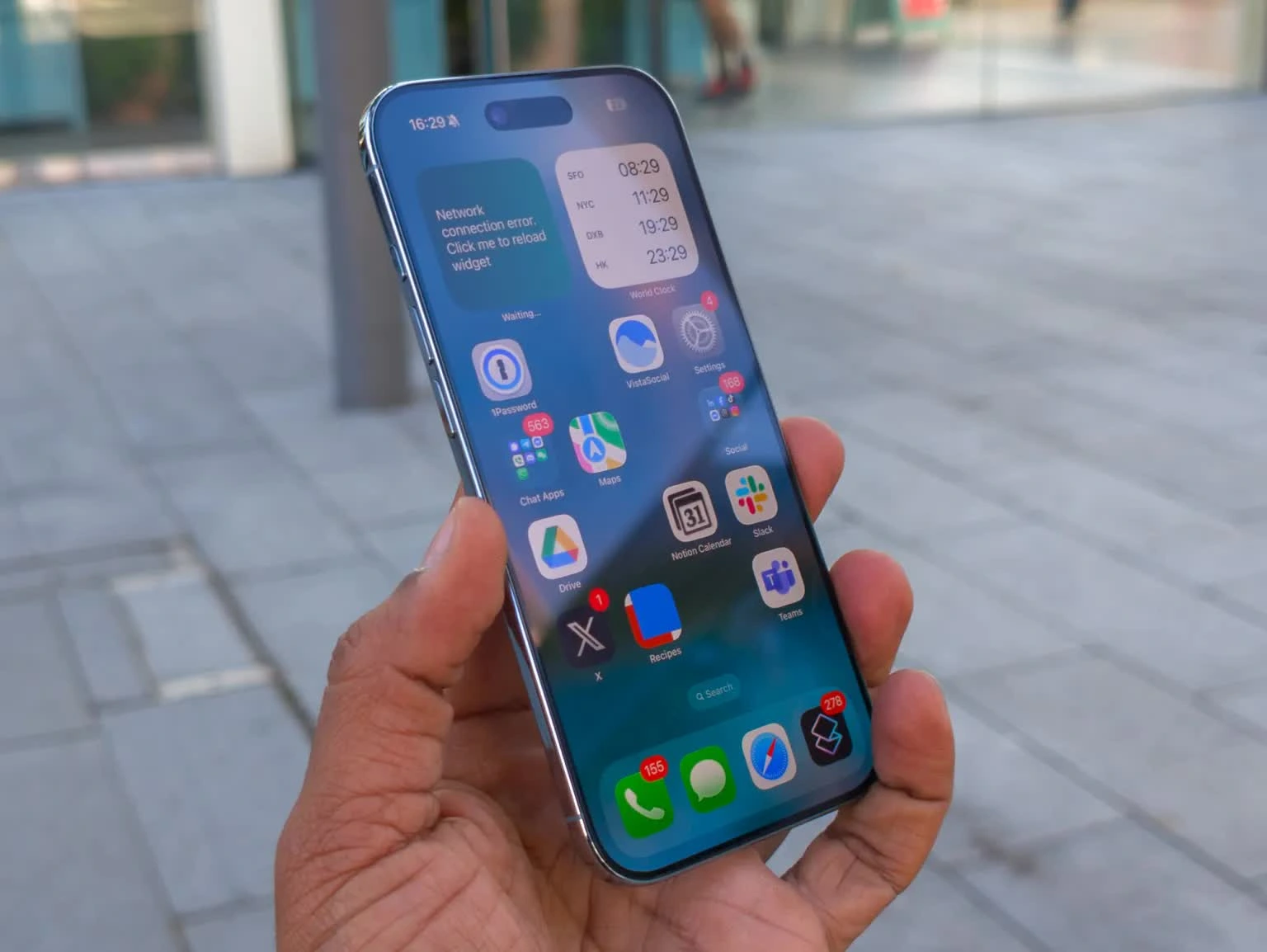 iPhone Air thất bại khiến xu hướng điện thoại siêu mỏng 'hụt hơi'