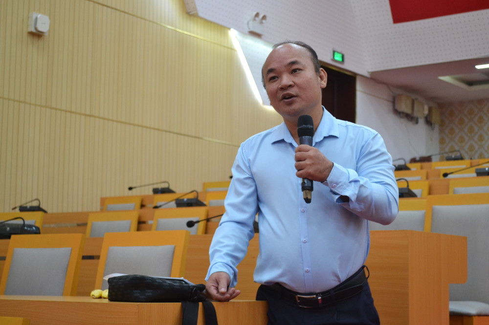 Đại diện Trường Cao đẳng Sư phạm Tây Ninh phát biểu thảo luận tại Tọa đàm