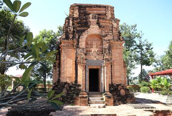 Tháp cổ Chót Mạt - Dấu ấn nền văn hóa Óc Eo