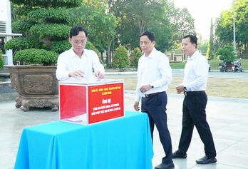 Xã Cần Giuộc phát động ủng hộ đồng bào miền Trung, Tây Nguyên bị thiệt hại do mưa, lũ