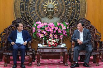 Chủ tịch UBND tỉnh Tây Ninh Lê Văn Hẳn tiếp và làm việc với Công ty Cổ phần Tập đoàn Năng lượng Việt Sin