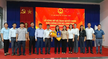 Xã Phước Vinh: Công bố quyết định công tác cán bộ