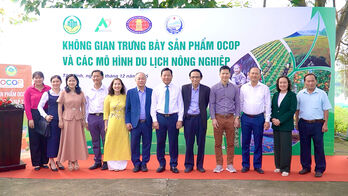 Hội thảo 'Giải pháp phát triển sản phẩm du lịch đặc thù tỉnh Tây Ninh: Lý luận và thực tiễn'