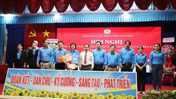 Công bố quyết định thành lập Công đoàn xã Bến Lức
