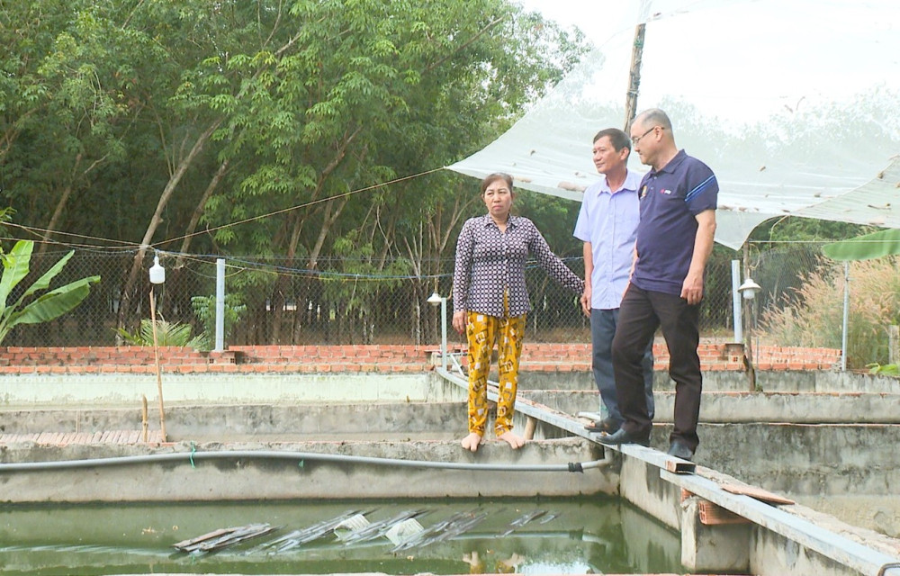 Tạo sinh kế giảm nghèo bền vững cho người dân