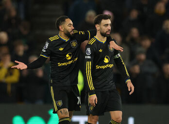 Bruno Fernandes rực sáng, Man United thắng tưng bừng Wolves