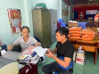 Nữ Bí thư Chi bộ gương mẫu, tận tâm với công việc