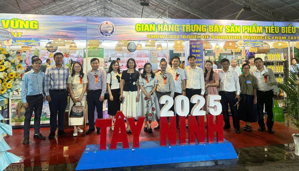 45 doanh nghiệp Tây Ninh tham gia Hội chợ Triển lãm hàng công nghiệp nông thôn năm 2025 tại TP.Hồ Chí Minh