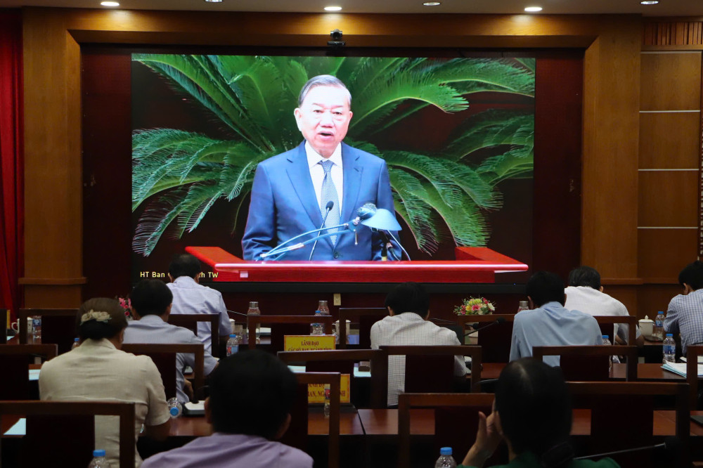 Hội nghị trực tuyến toàn quốc tổng kết công tác phòng, chống tham nhũng, lãng phí, tiêu cực nhiệm kỳ Đại hội XIII của Đảng Tổng Bí thư Tô Lâm, Trưởng Ban Chỉ đạo Trung ương về phòng, chống tham nhũng, lãng phí, tiêu cực phát biểu chỉ đạo Hội nghị.