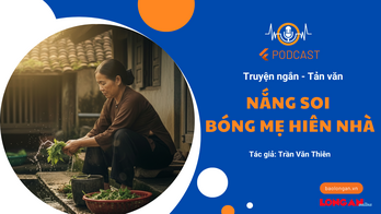 Nắng soi bóng mẹ hiên nhà